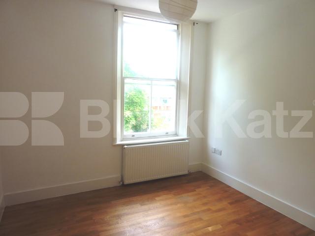 			NEW INSTRUCTION!, 2 Bedroom, 1 bath, 1 reception Flat			 Hilldrop Road, TUFNELL PARK 